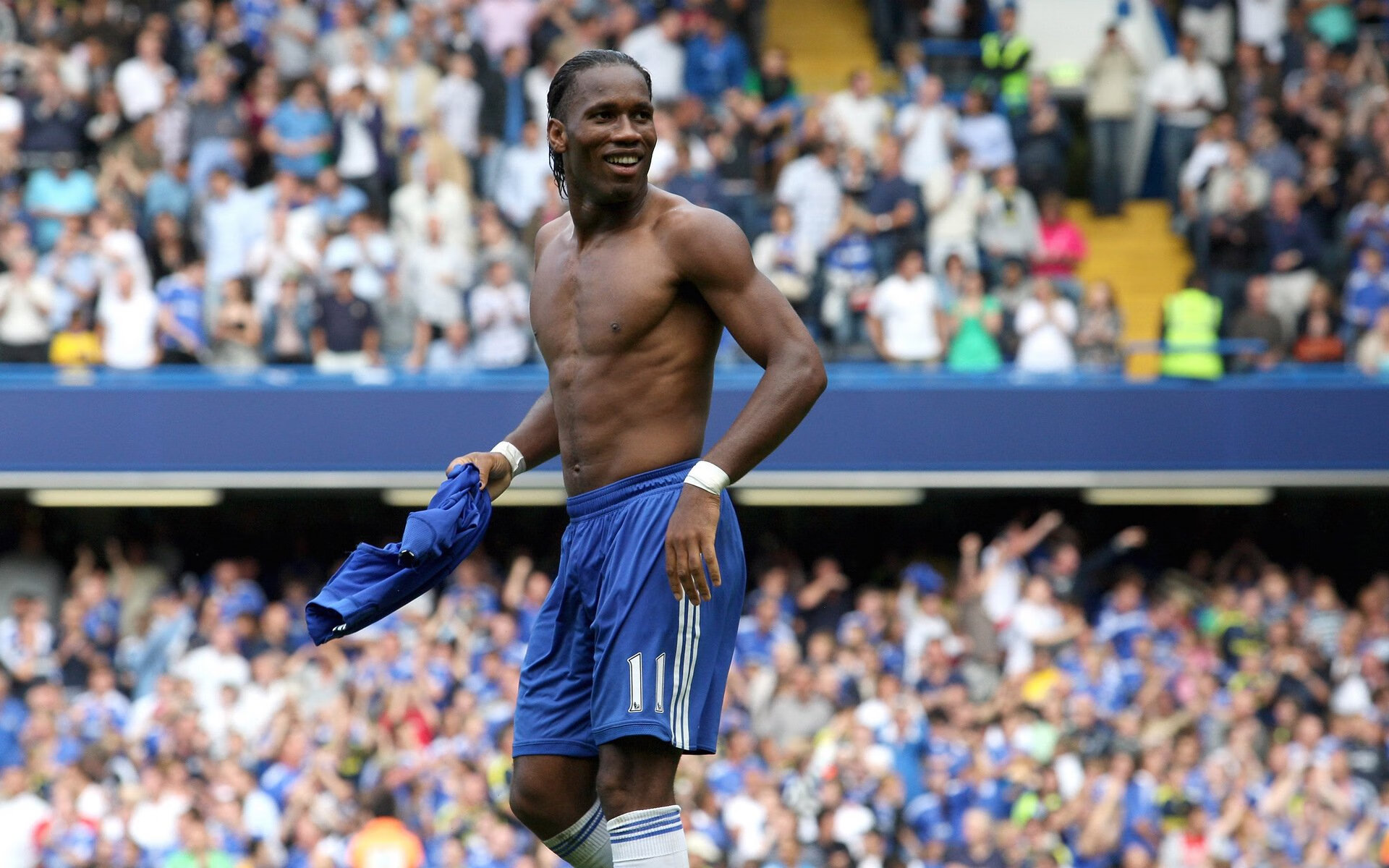 未来“足球巨星”在欧冠闪耀登场，光芒万丈，未来足球巨星潜力大师排名